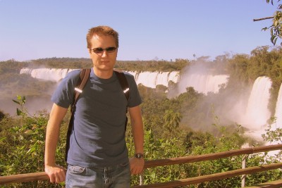 Flavien devant les chutes