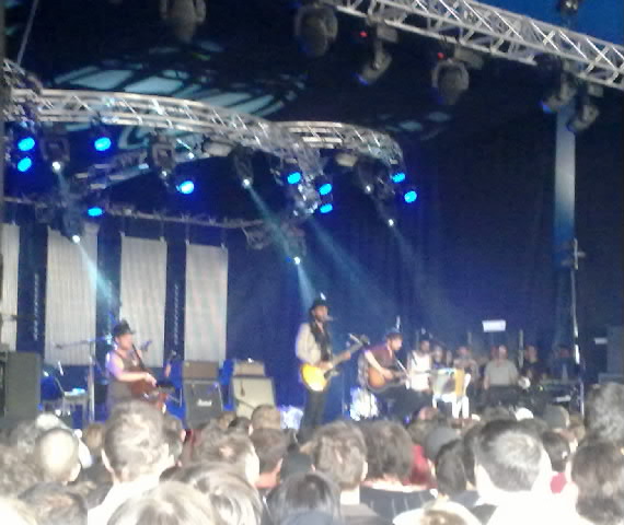 22072009197-001.jpg